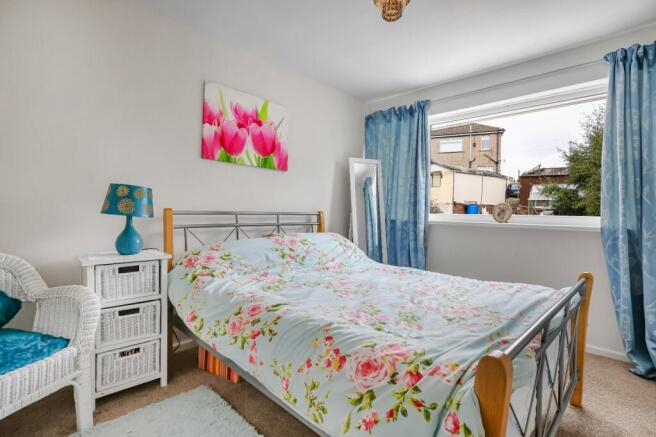 3 bed Semi-Detached for sale Image 12