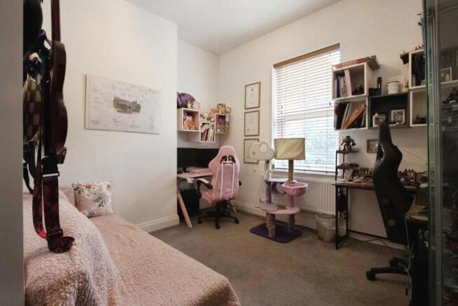4 bed Terraced for sale Image 9