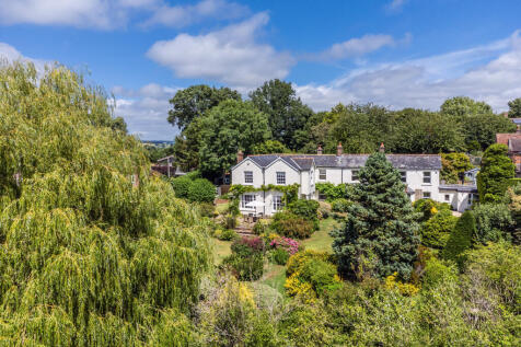 Shaftesbury Road, Child Okeford, DT11