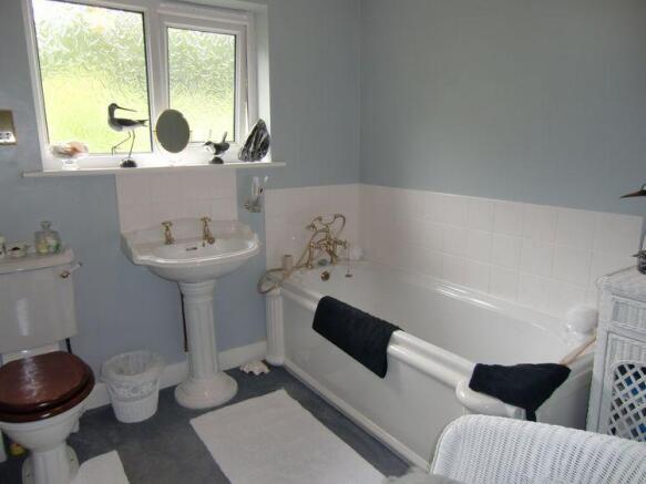 Photo 8