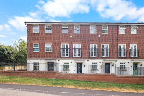 Pastorale Road, Bromsgrove B60 2TP