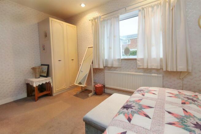 Master Bedroom...jpg
