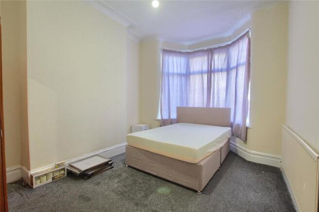 3 bed Terraced for sale Image 4