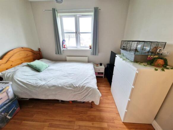 Bedroom 2.jpg