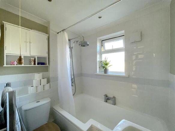 Bathroom (1).jpeg