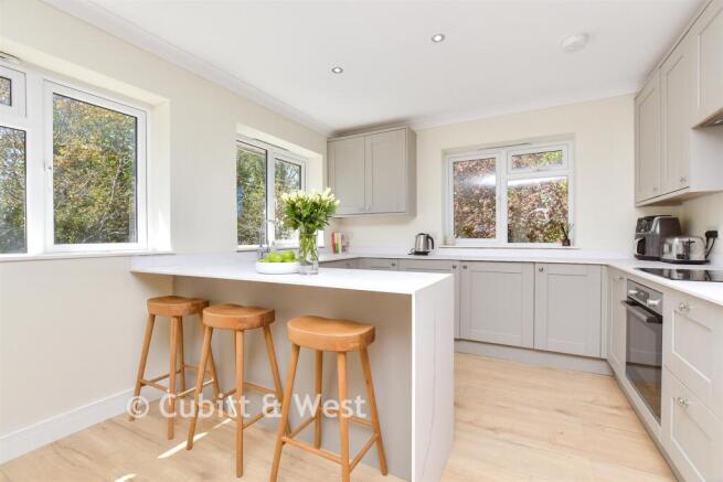 Lounge / Kitchen