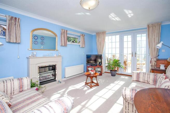 Sitting Room 1.jpg