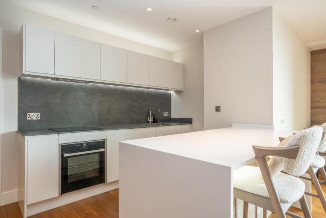 2 bed Apartment for sale Image 8