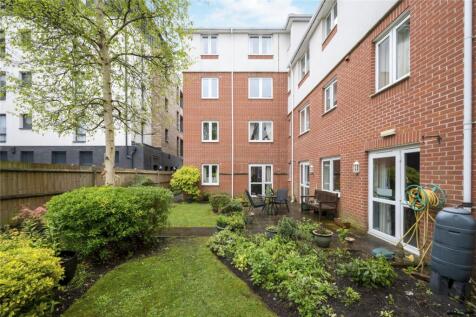 Fairholme Court, Eastleigh