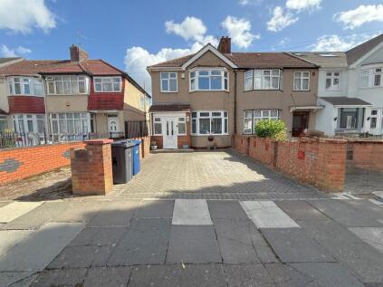 Ascot Gardens, Southall