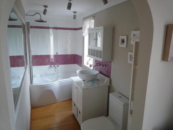 Photo 4