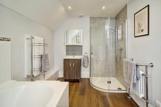 Master En-suite