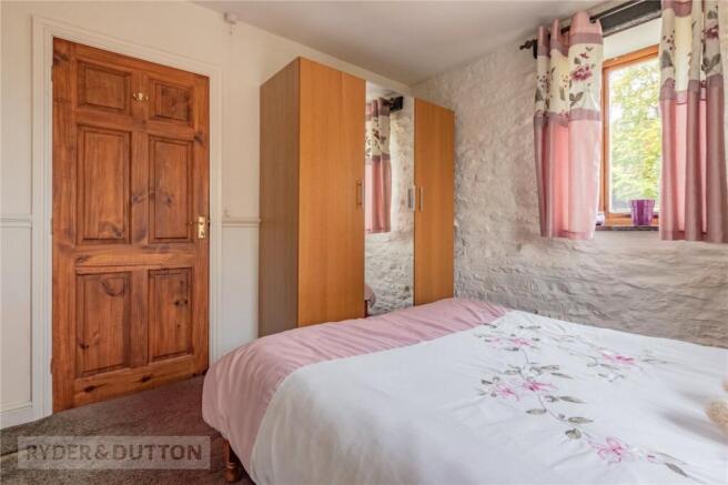 7 bed Detached for sale Image 11