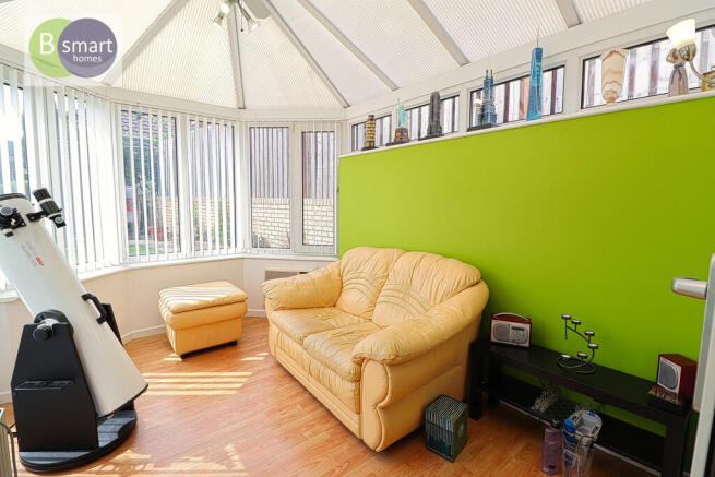 4 bed Detached for sale Image 10
