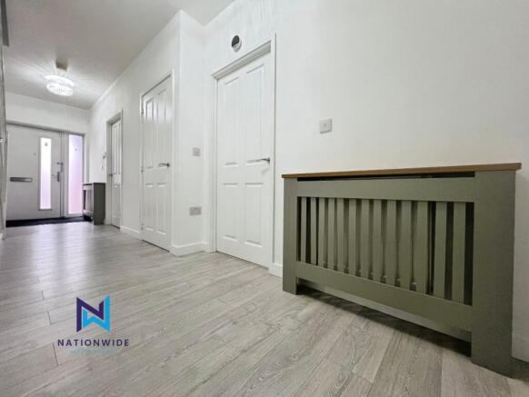 3 bed Semi-Detached to rent Image 4