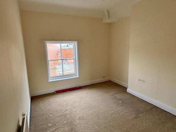 2 bed Flat to rent Image 5