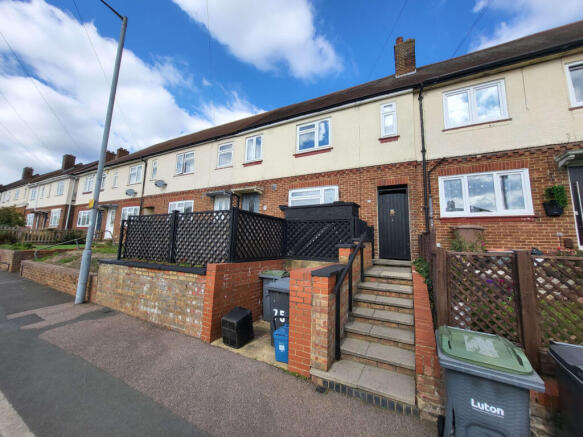 3 bed terraced house for sale Putteridge Road, Lu