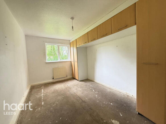 Highlands Close, LEEDS photo 5