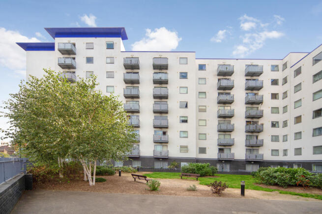 Renaissance Court 11