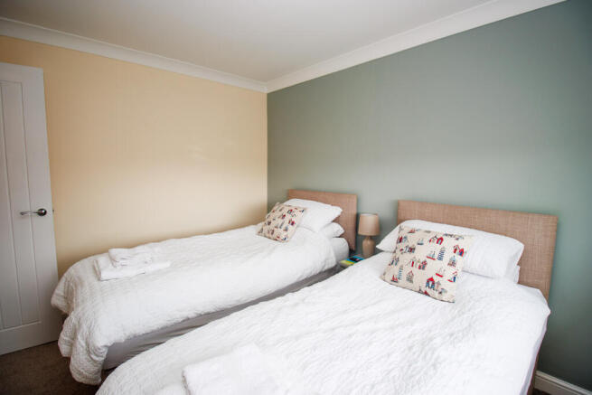 3 bed Semi-Detached for sale Image 11
