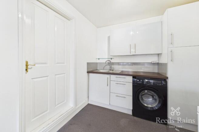 4 bed Terraced for sale Image 8