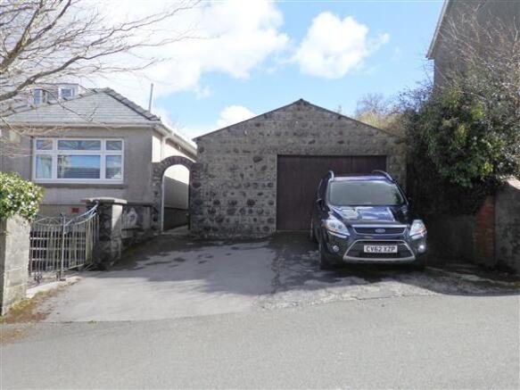 DETACHED DOUBLE