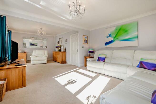8541257-interior16-800.jpg