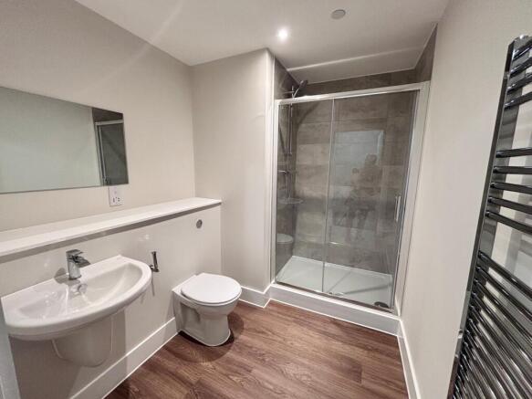 1 bed Apartment to rent Image 4