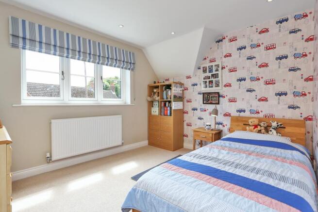 BEDROOM 5