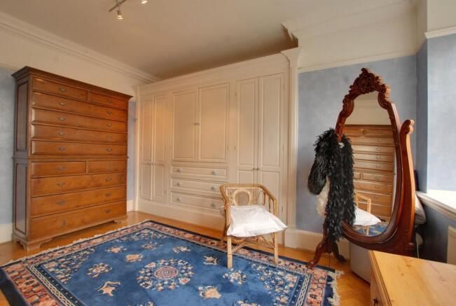 Bedroom/Dressing Rm