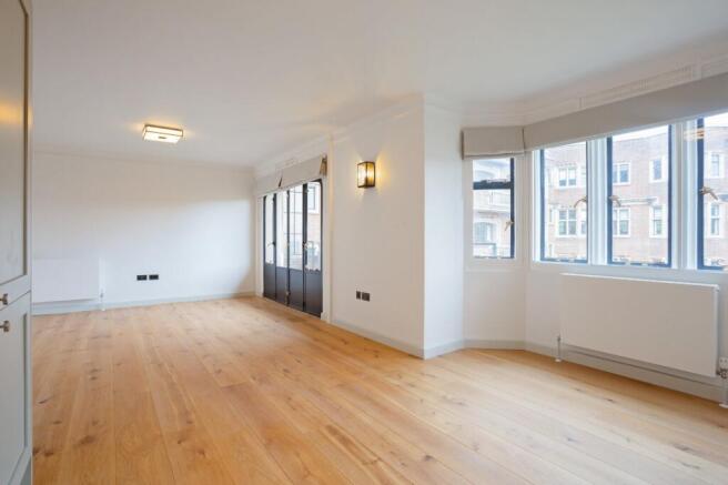 Sitting/Dining Room