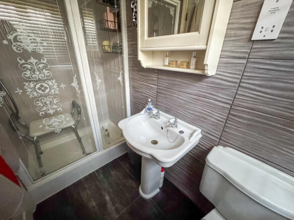 ensuite image 2