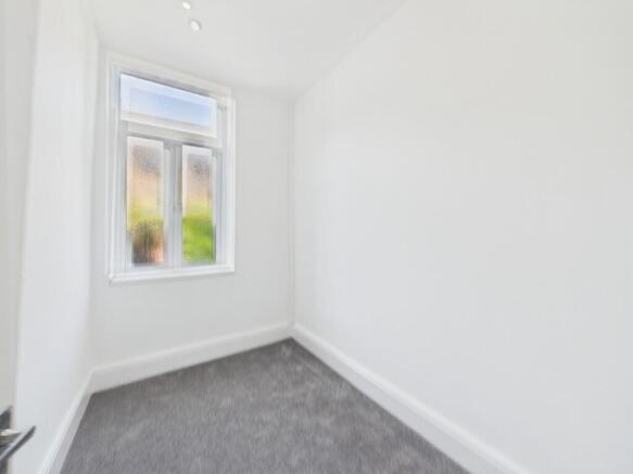 3 bed Terraced for sale Image 6