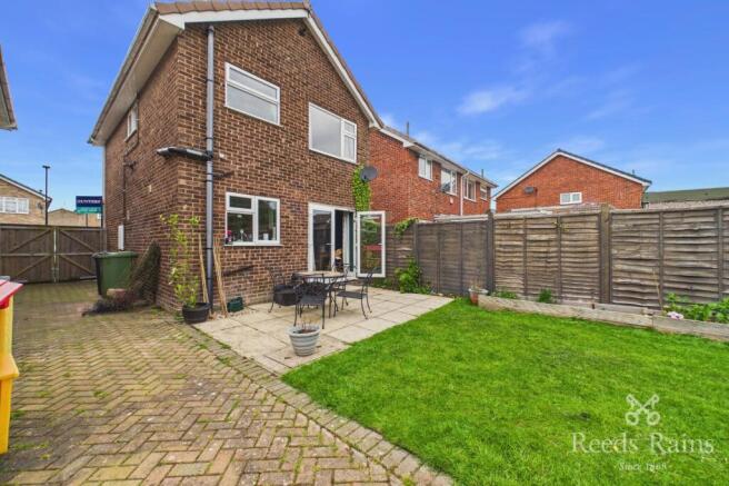 3 bed Detached for sale Image 10