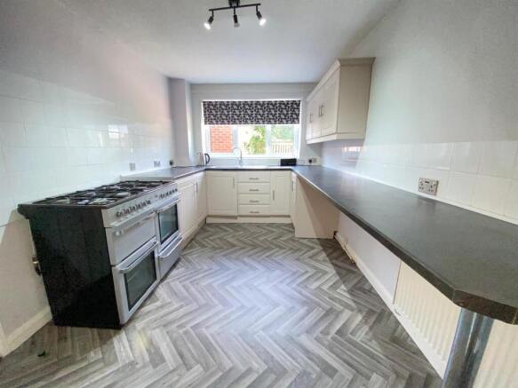 KITCHEN.jpeg