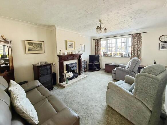 2a01d4f5-WhatsApp...