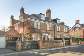 22, The Grove, Gosforth, Newcastle Upon Tyne NE3 1NE