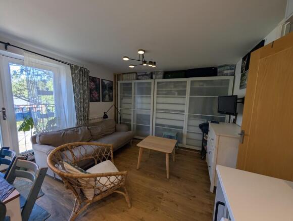 PXL_20251006_1002...