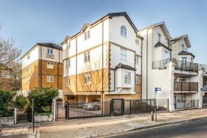 Flat 2, Church Court, St Johns Road, Isleworth TW7 6NY