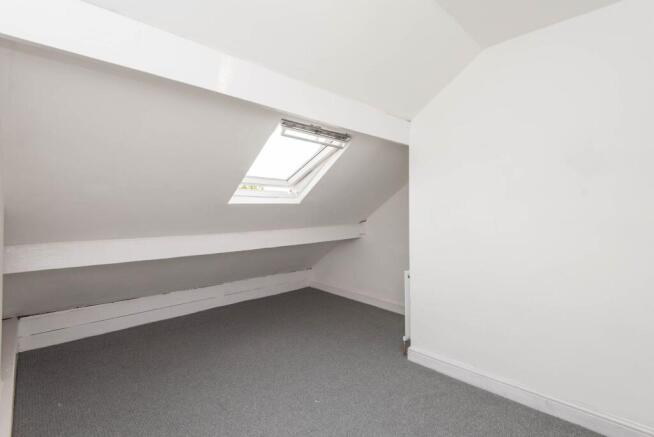 4 bed Terraced to rent Image 11