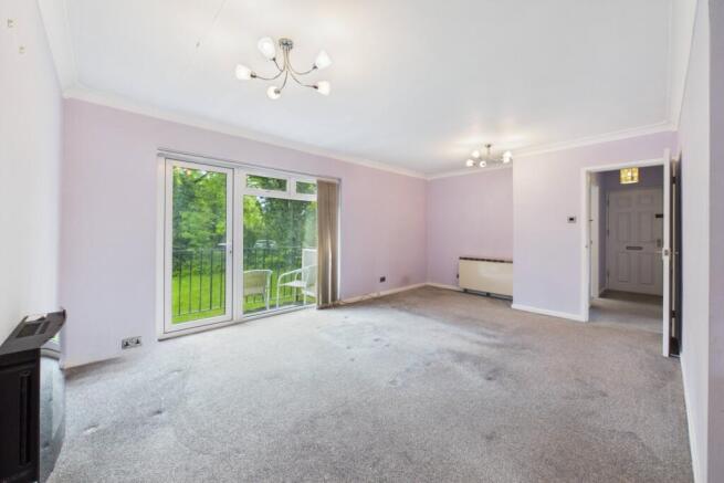 2 bed Flat to rent Image 5