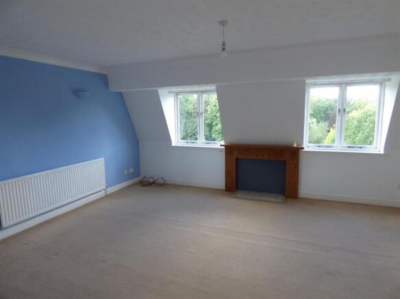 Living Room.JPG