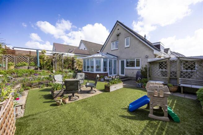75_LAXTON_DRIVE_LENZIE_003.JPG
