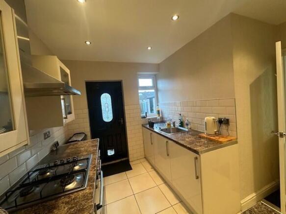 2 bed Semi-Detached Bungalow for sale Image 10