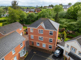 Flat 2, 27, Raleigh Drive, Cullompton EX15 1FZ