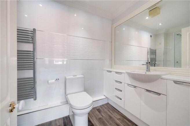 2 bed Apartment for sale Image 11