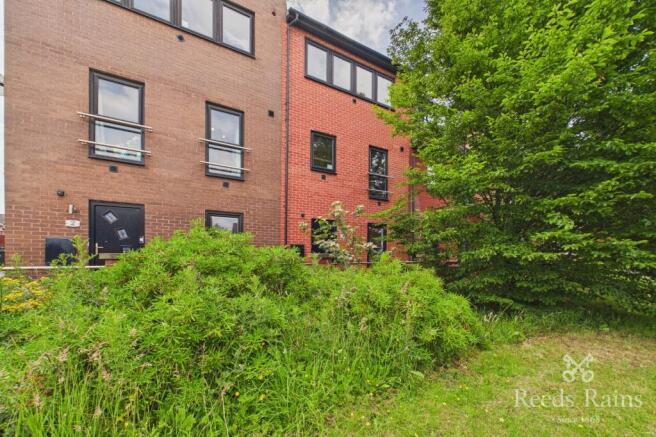4 bed House for sale in rotherham