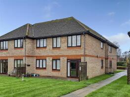 Flat 35, Field House, Station Road, Littlehampton BN16 3RU