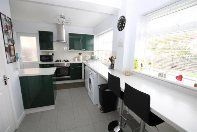 BREAKFAST KITCHEN