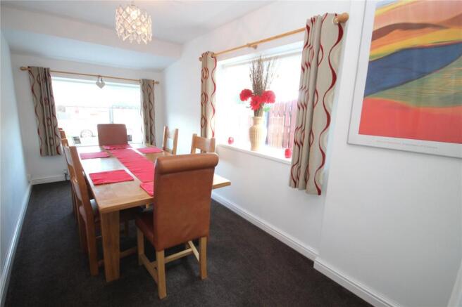 Bed 3/Dining Room